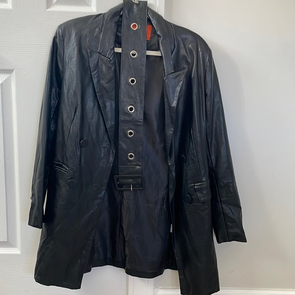 Like Leather jacket with belt Size Medium - Picture 1 of 1